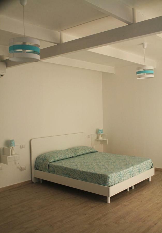 B&B Le Tre Spiagge Calasetta Exterior photo