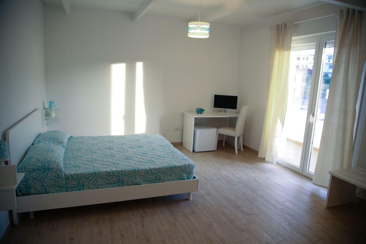 B&B Le Tre Spiagge Calasetta Exterior photo